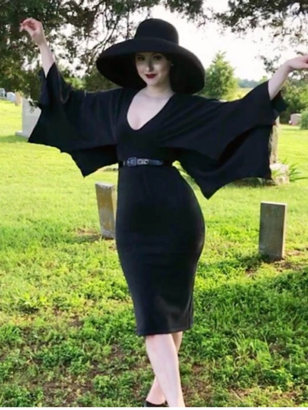 Retrolicious Creature of the Night pinup bat wing spooky goth Halloween dress M